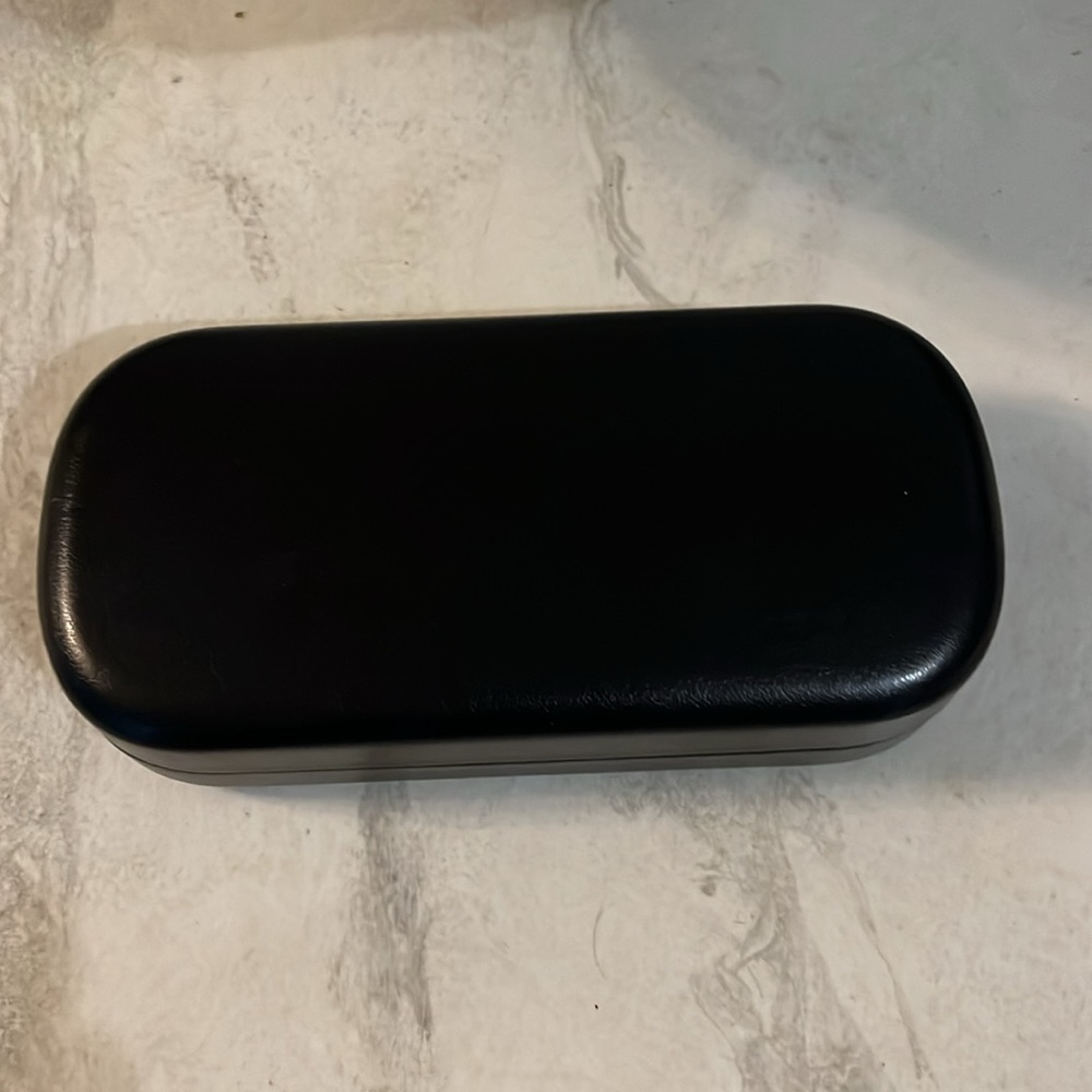 New Marc Jacobs Black Sunglasses - Picture 3 of 6
